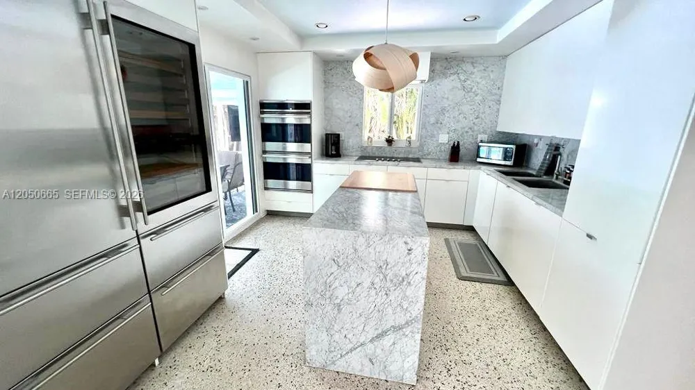262 Bombay Ave Lauderdale By The Sea, FL 33308