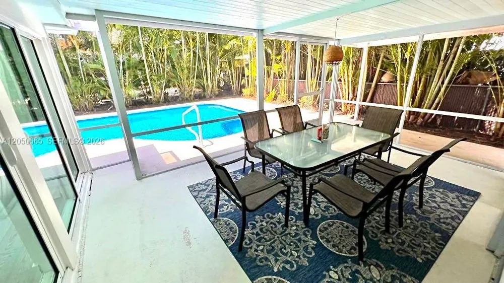 262 Bombay Ave Lauderdale By The Sea, FL 33308