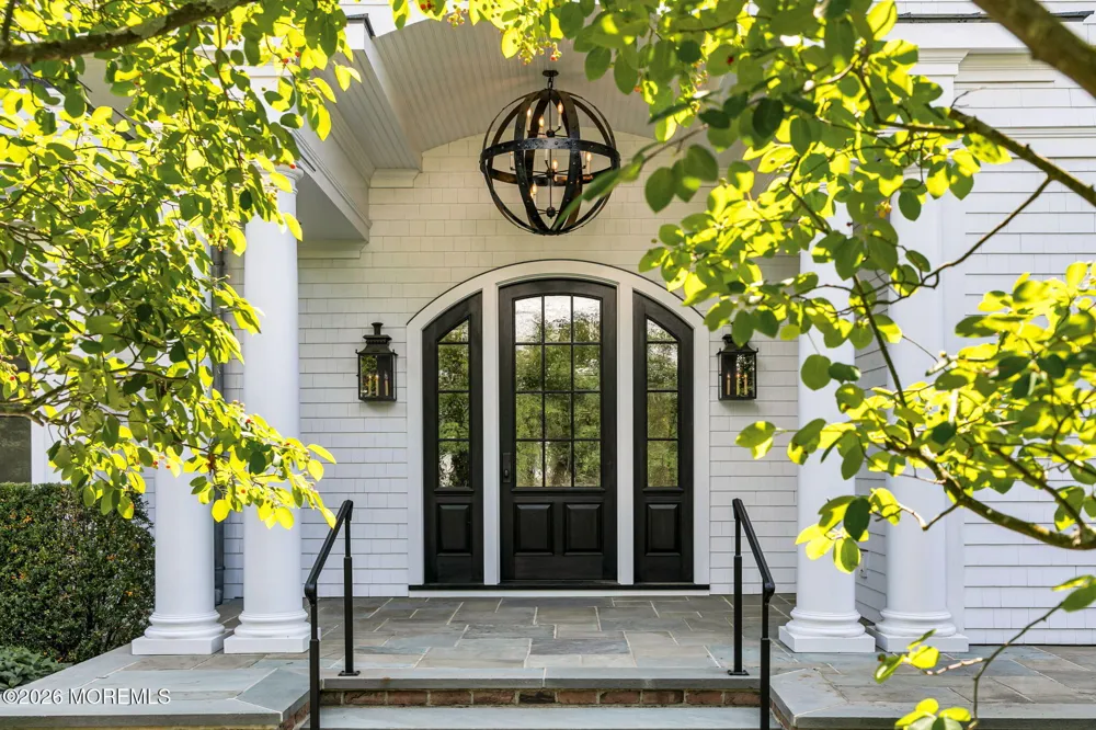 10098 W River Road Rumson, NJ 07760