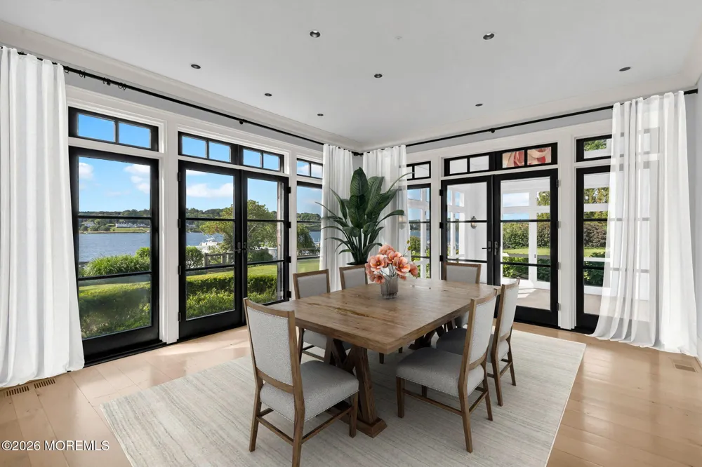 10098 W River Road Rumson, NJ 07760