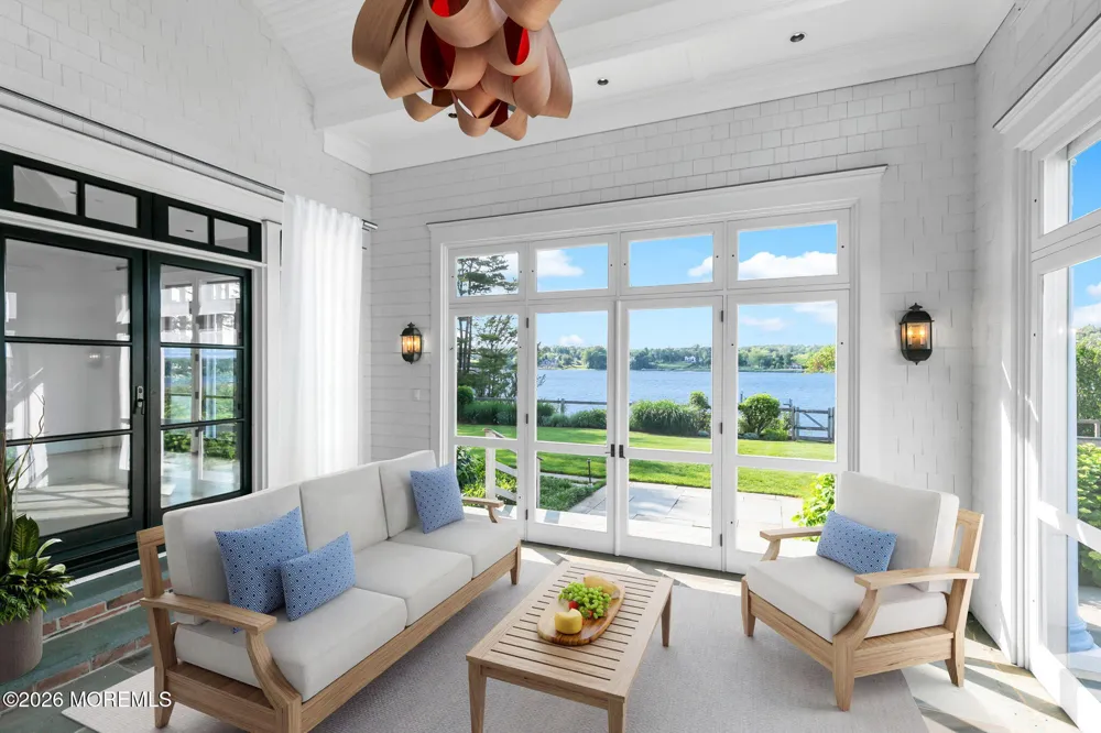 10098 W River Road Rumson, NJ 07760