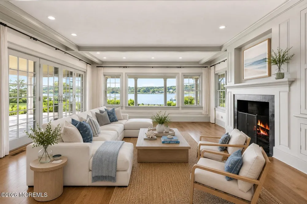 10098 W River Road Rumson, NJ 07760