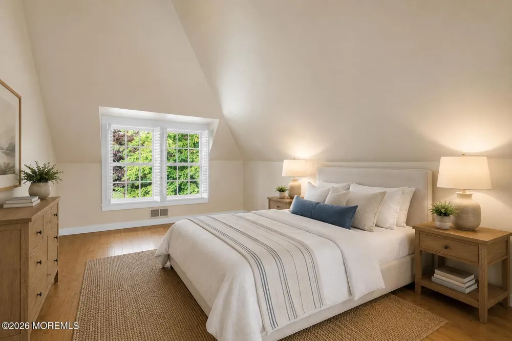 10098 W River Road Rumson, NJ 07760