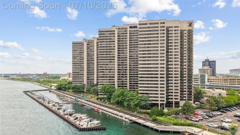 1001 W Jefferson Avenue #2a