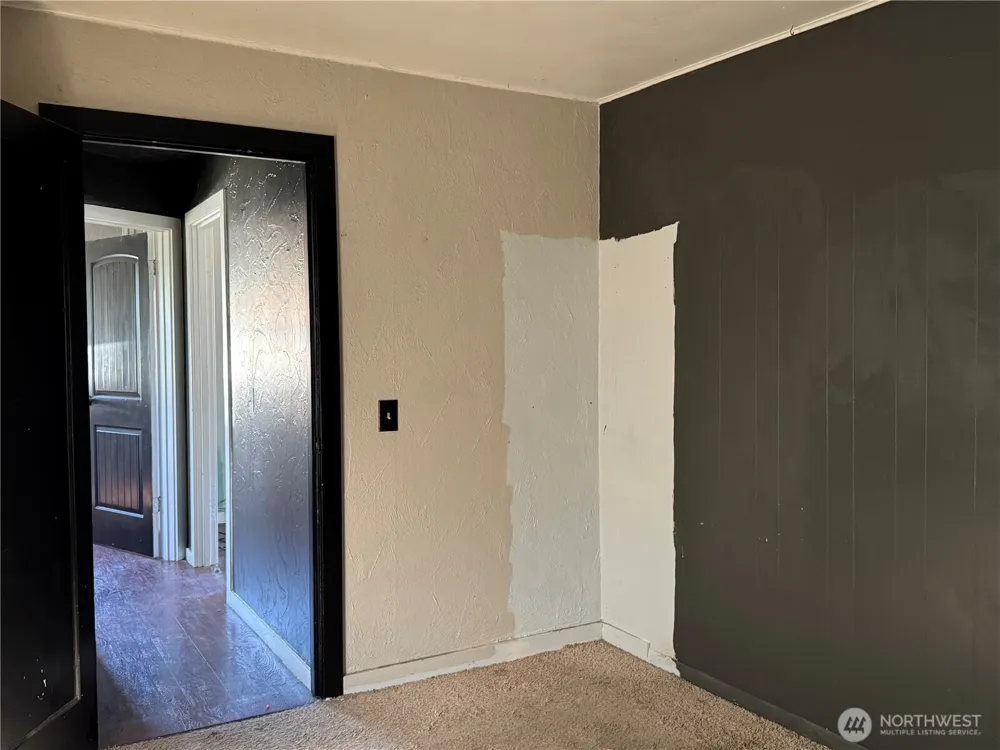 4727 Ocean Beach Highway Longview, WA 98632