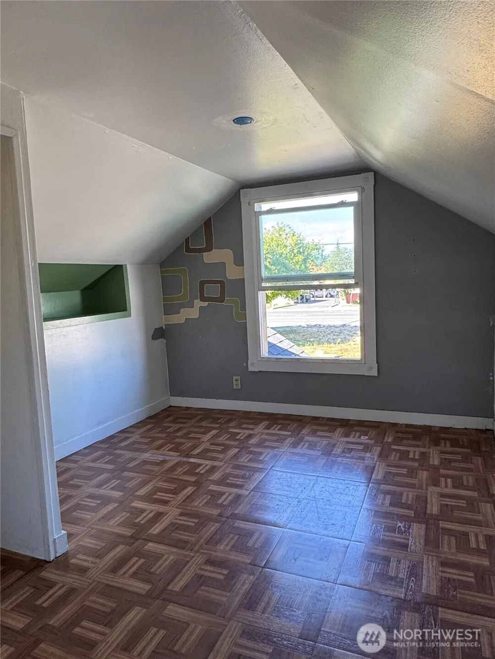 4727 Ocean Beach Highway Longview, WA 98632