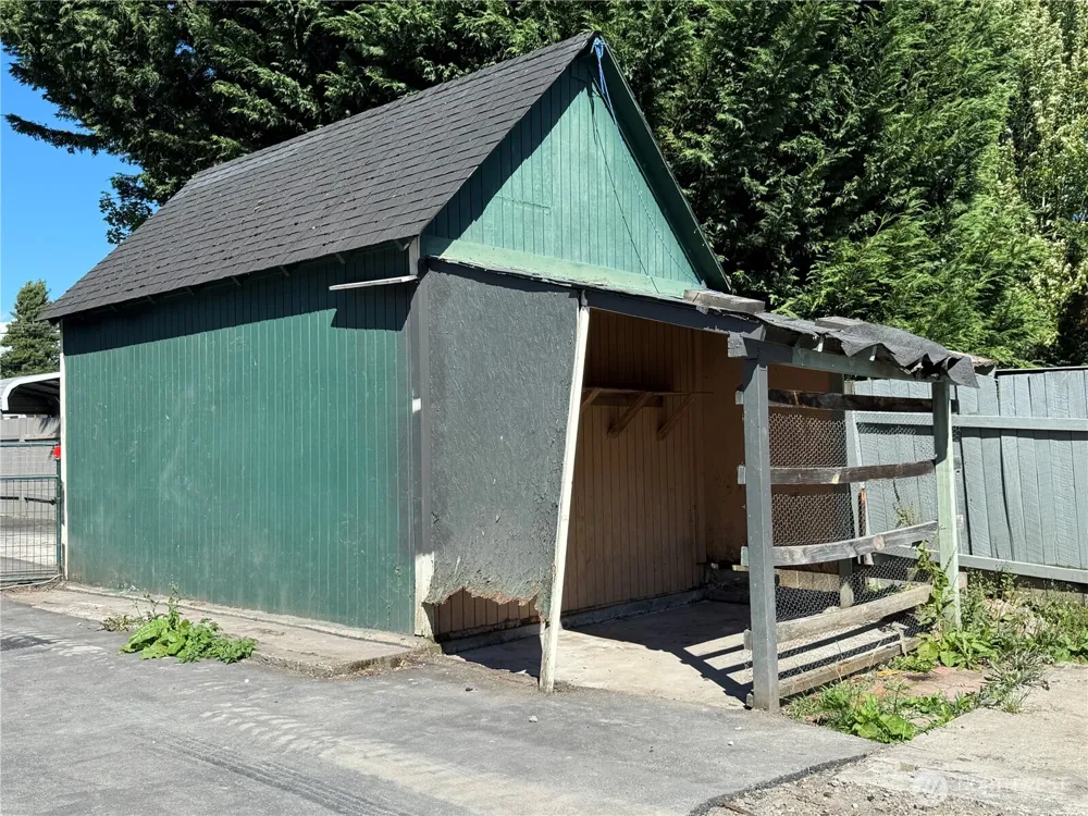 4727 Ocean Beach Highway Longview, WA 98632