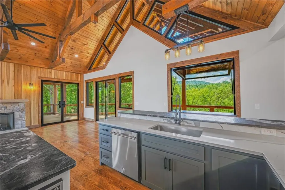 42 Waterstone Way Mineral Bluff, GA 30559