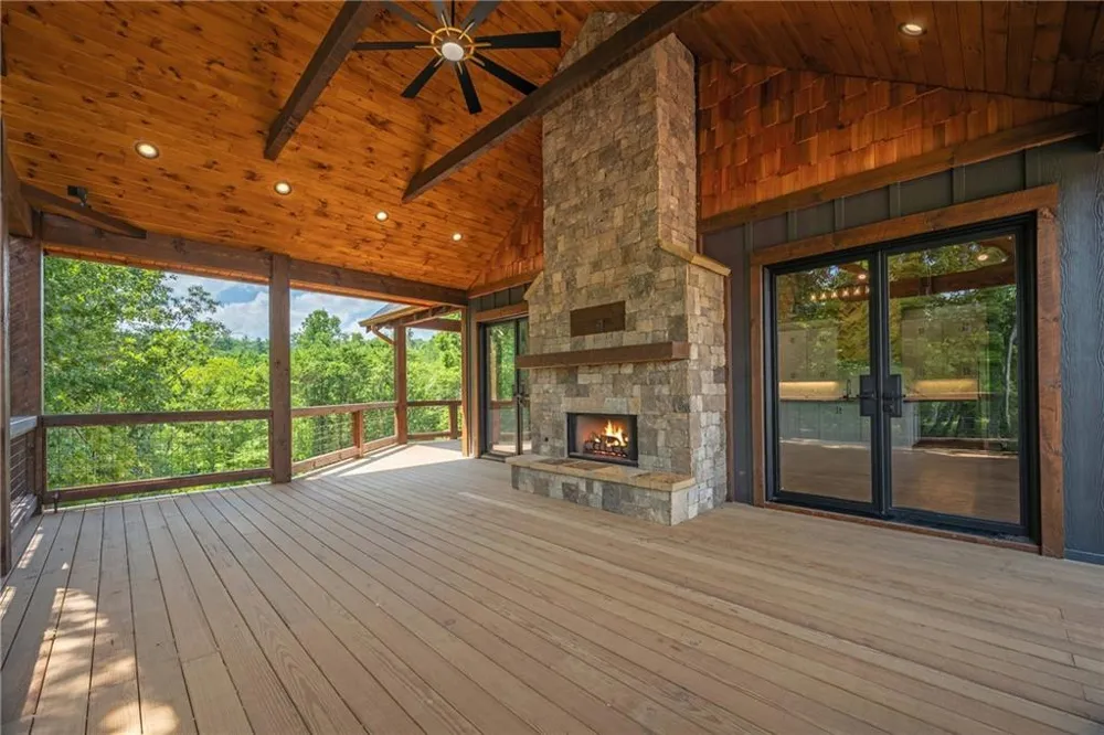 42 Waterstone Way Mineral Bluff, GA 30559
