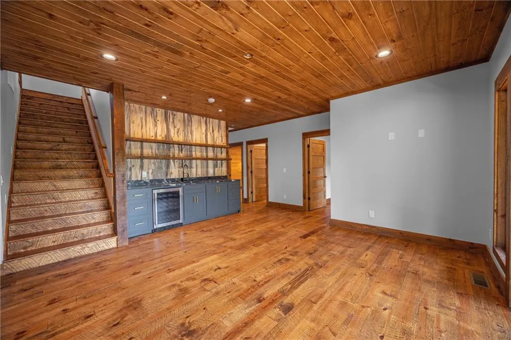 42 Waterstone Way Mineral Bluff, GA 30559