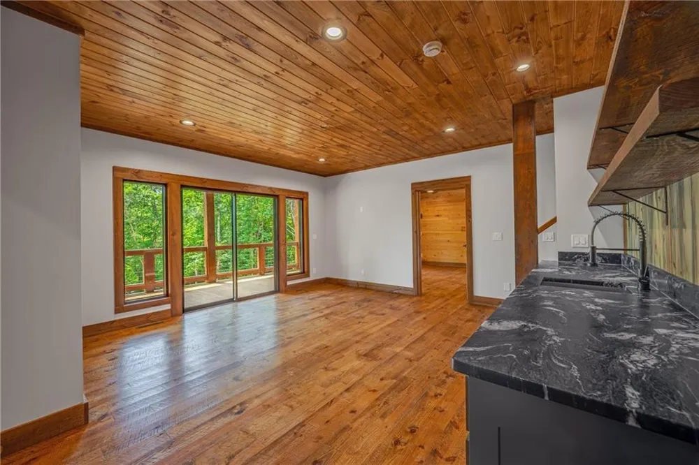 42 Waterstone Way Mineral Bluff, GA 30559