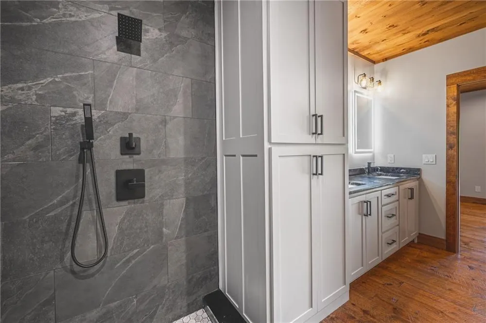 42 Waterstone Way Mineral Bluff, GA 30559