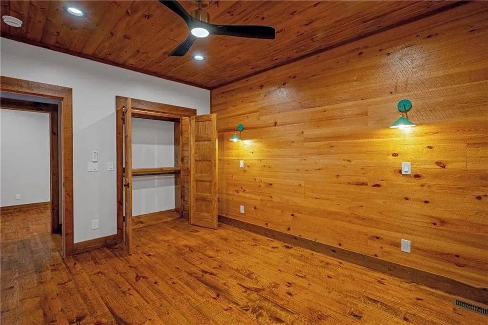 42 Waterstone Way Mineral Bluff, GA 30559