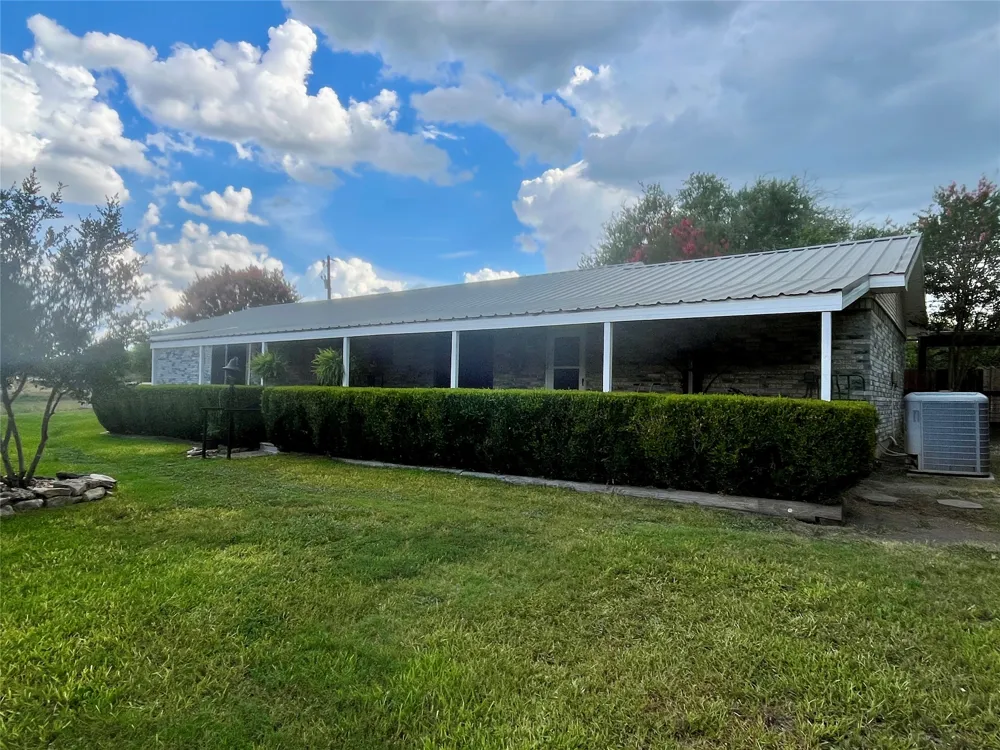 947 County Road 239 Hico, TX 76457