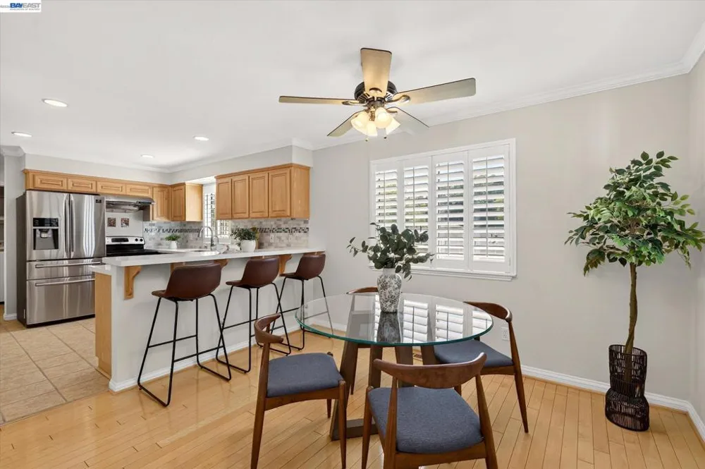 1137 Kottinger Dr #CA3 Pleasanton, CA 94566