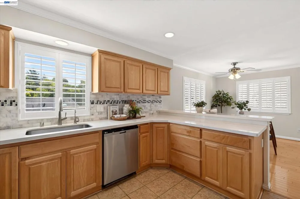 1137 Kottinger Dr #CA3 Pleasanton, CA 94566
