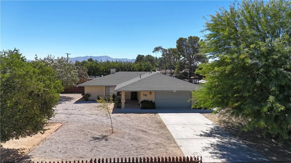 13253 Pocono Apple Valley, CA 92308