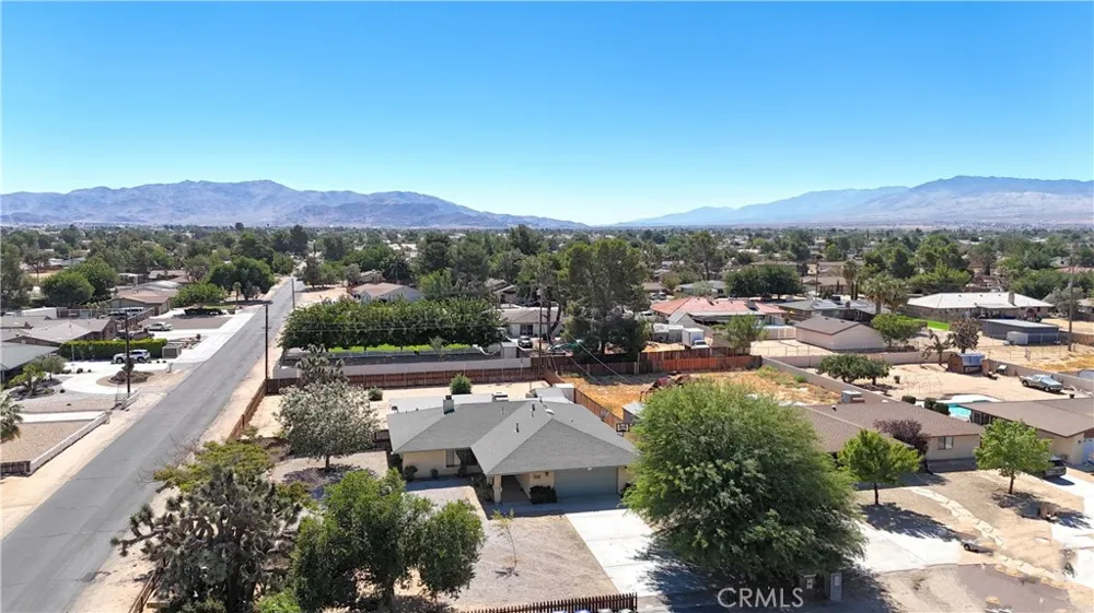 13253 Pocono Apple Valley, CA 92308