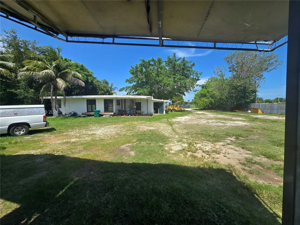 18140 SW 108th Ave Miami, FL 33157
