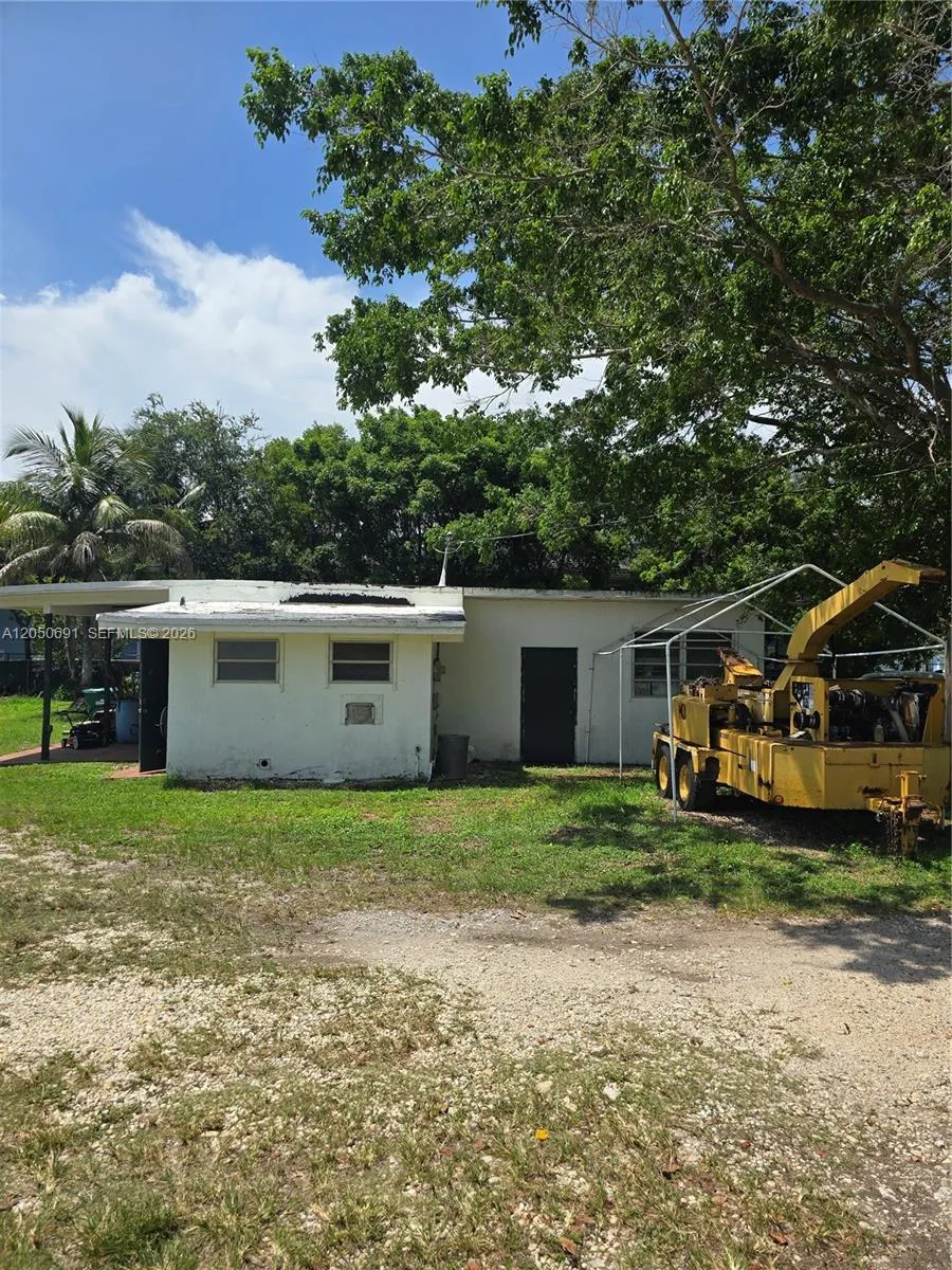18140 SW 108th Ave Miami, FL 33157
