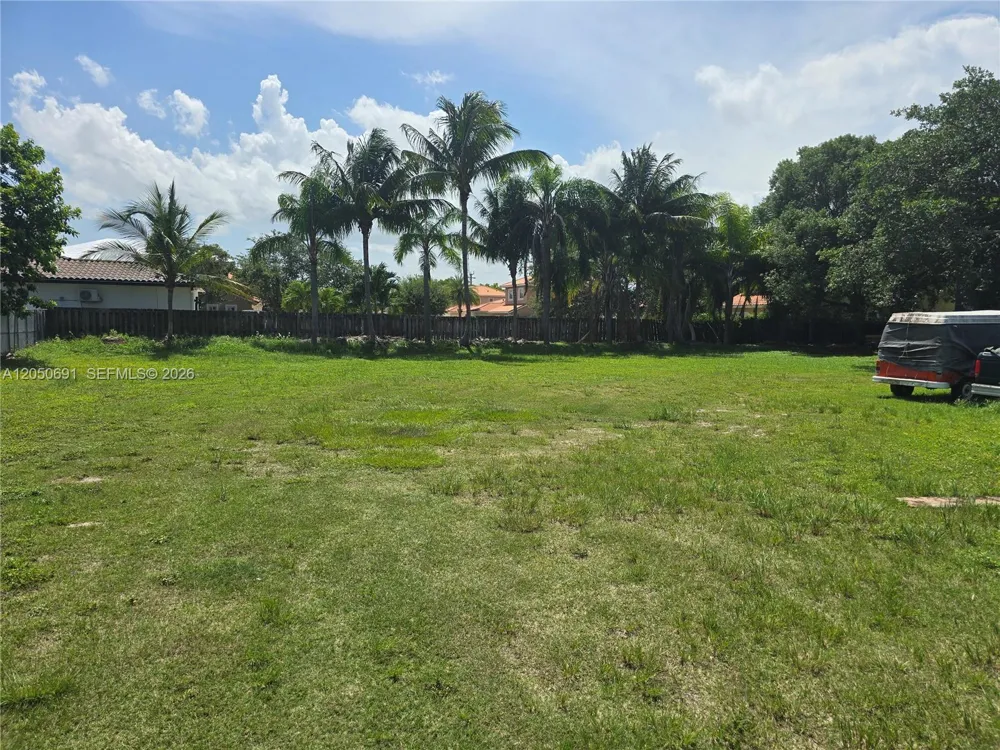 18140 SW 108th Ave Miami, FL 33157