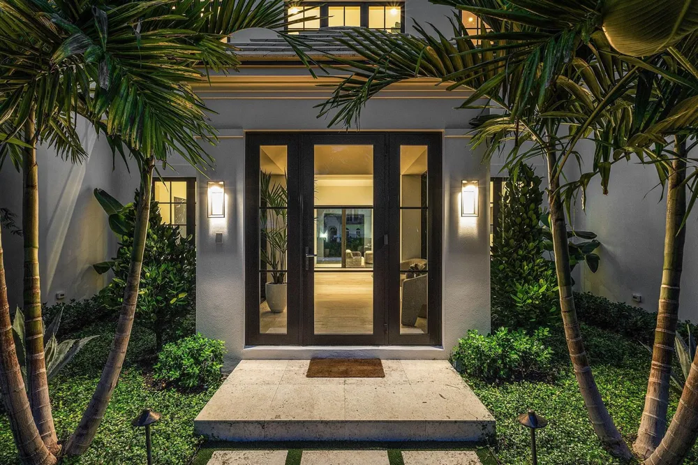 819 Bamboo Lane Delray Beach, FL 33483