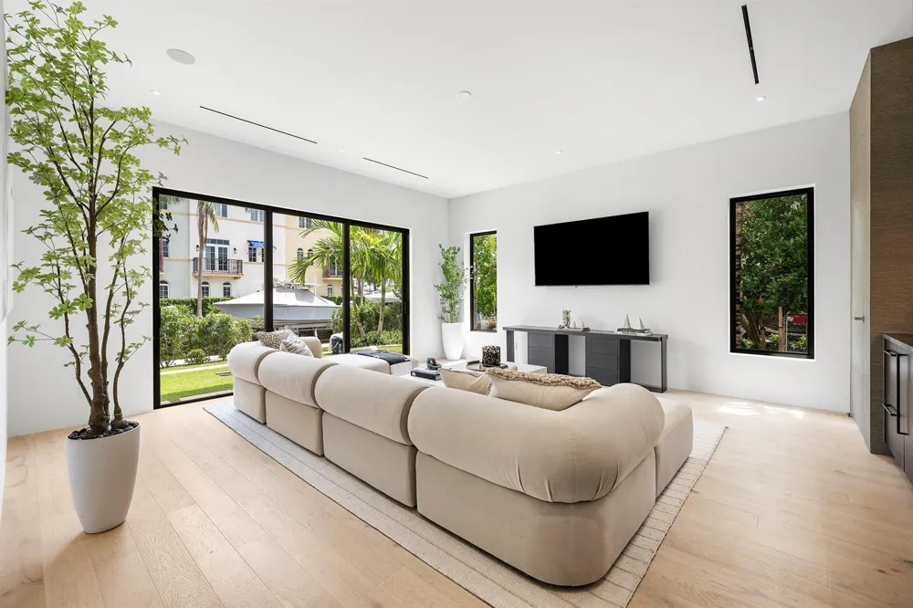 819 Bamboo Lane Delray Beach, FL 33483