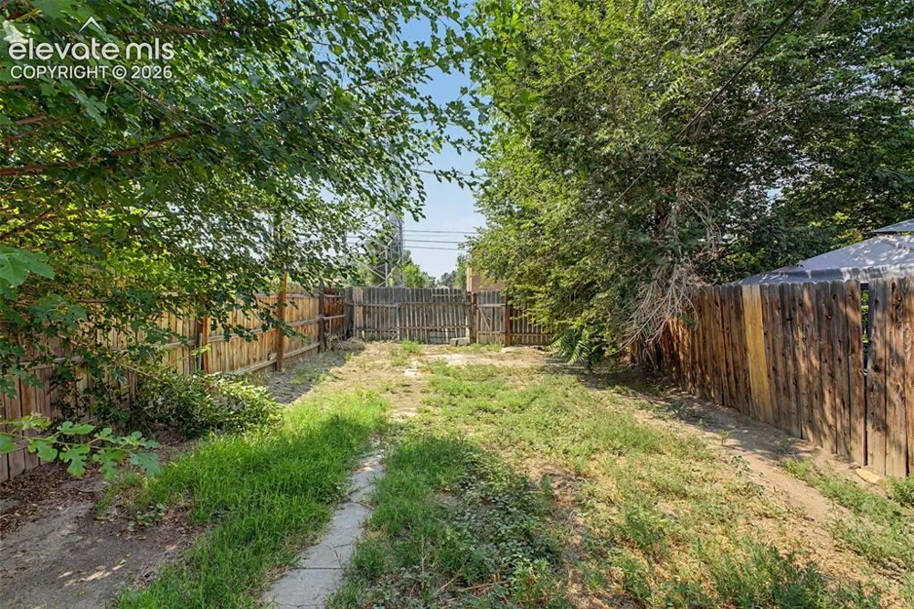 608 E 10th Street Pueblo, CO 81001