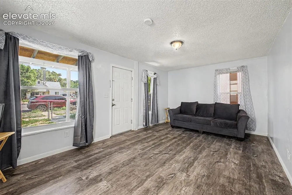 608 E 10th Street Pueblo, CO 81001