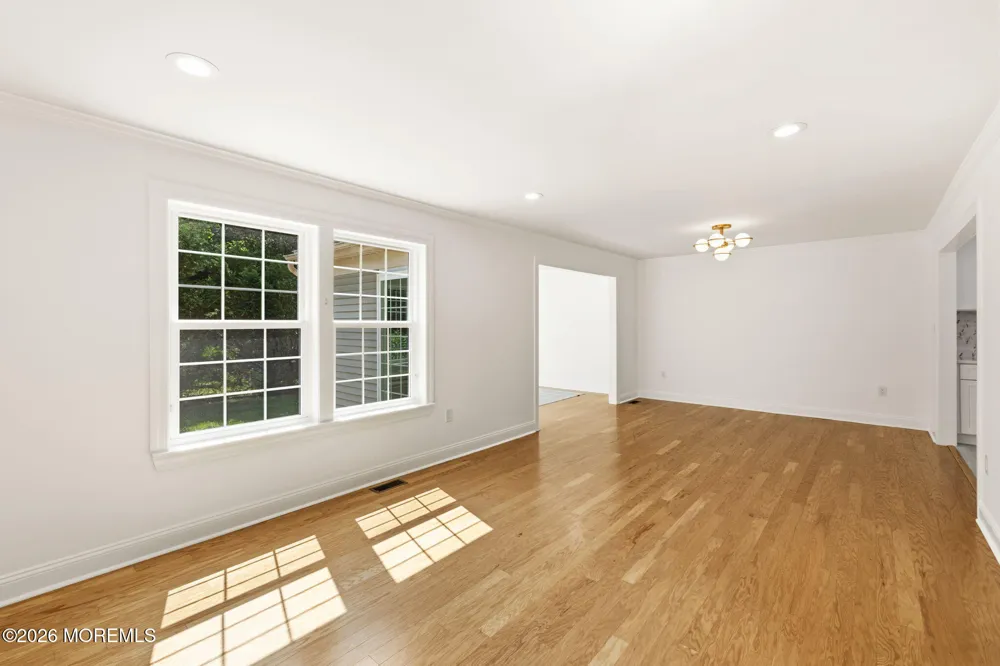 9 Melborn Drive Monroe, NJ 08831