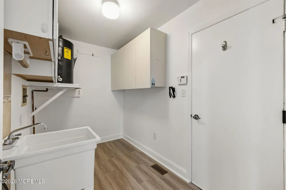9 Melborn Drive Monroe, NJ 08831