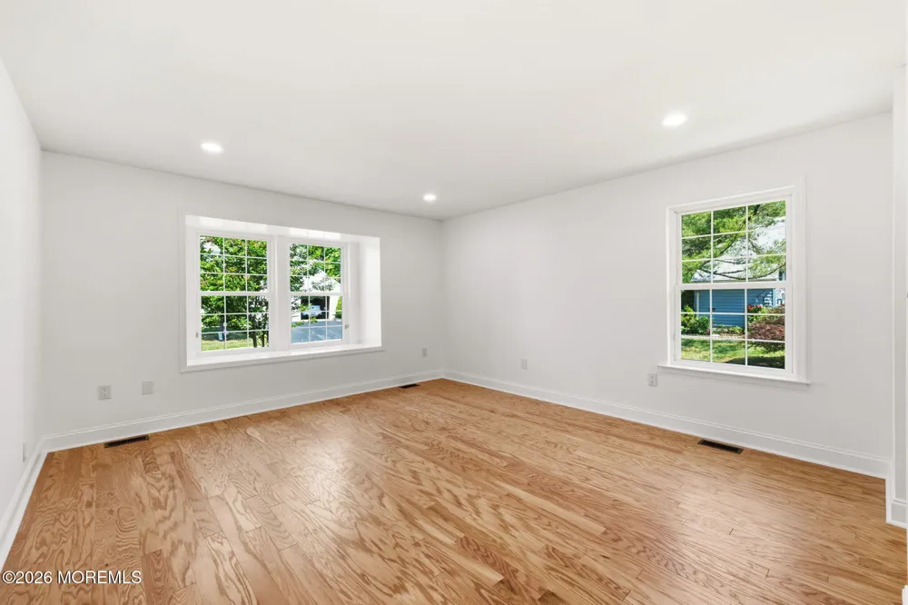 9 Melborn Drive Monroe, NJ 08831