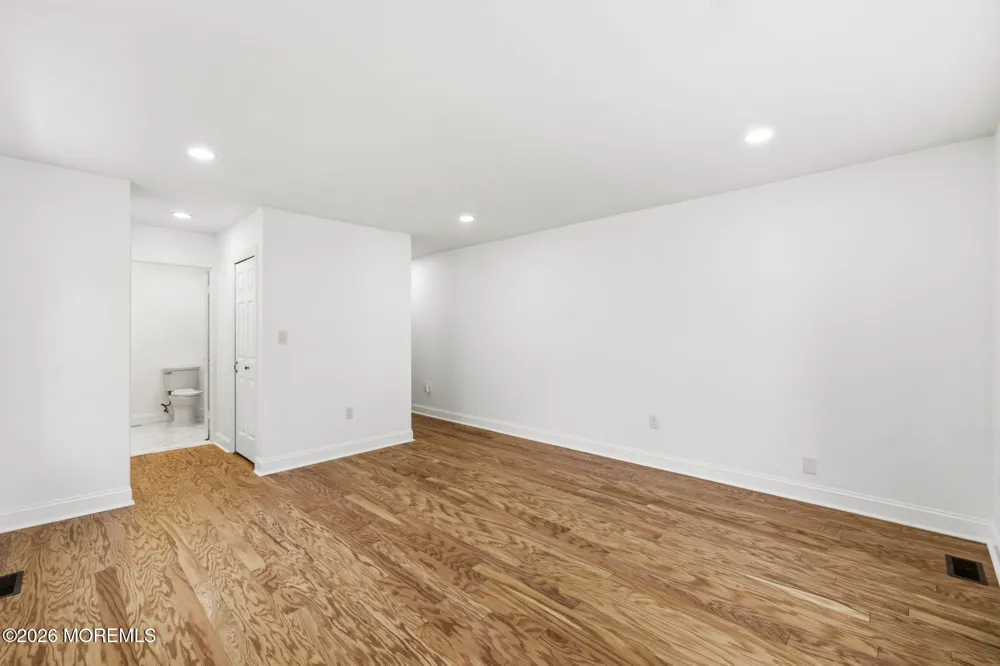 9 Melborn Drive Monroe, NJ 08831