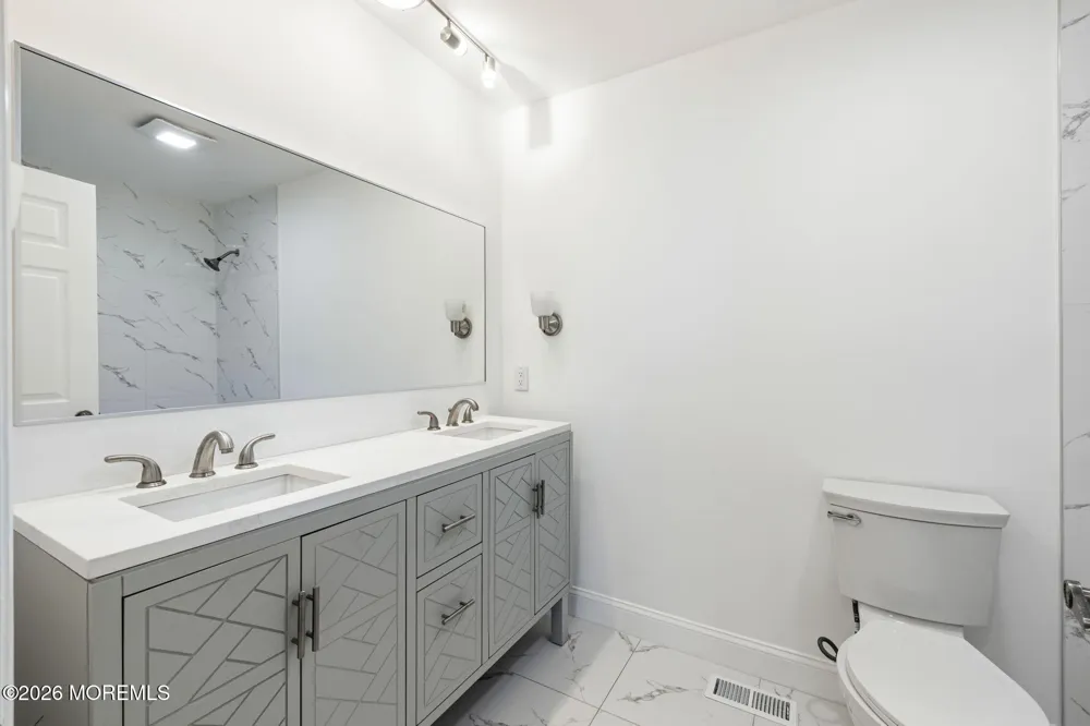 9 Melborn Drive Monroe, NJ 08831