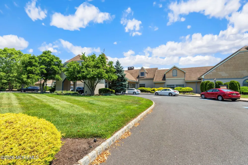 9 Melborn Drive Monroe, NJ 08831