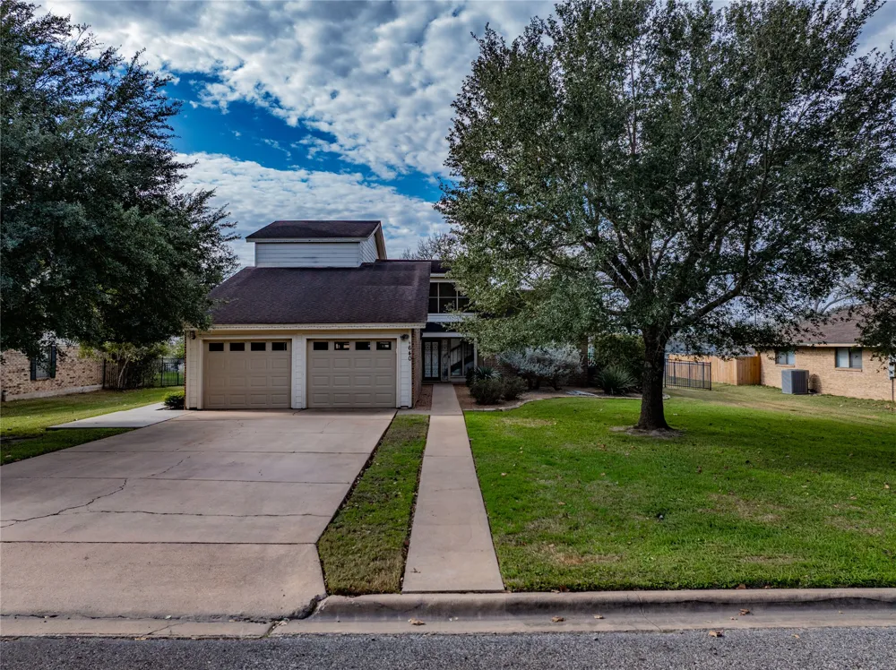 640 S College Street La Grange, TX 78945