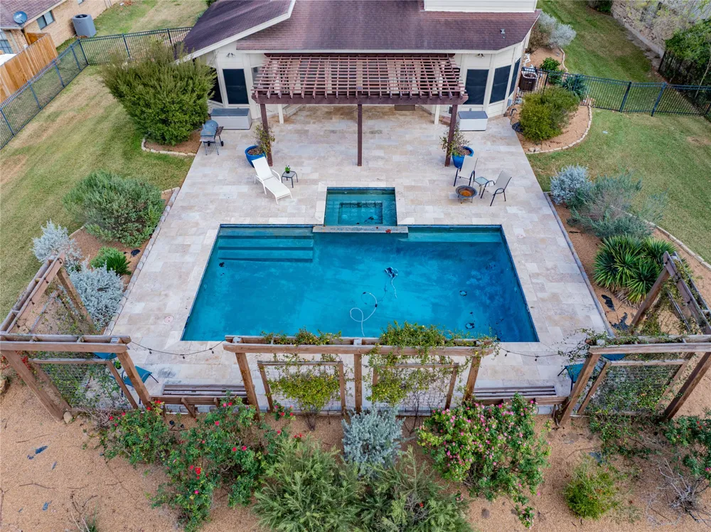 640 S College Street La Grange, TX 78945