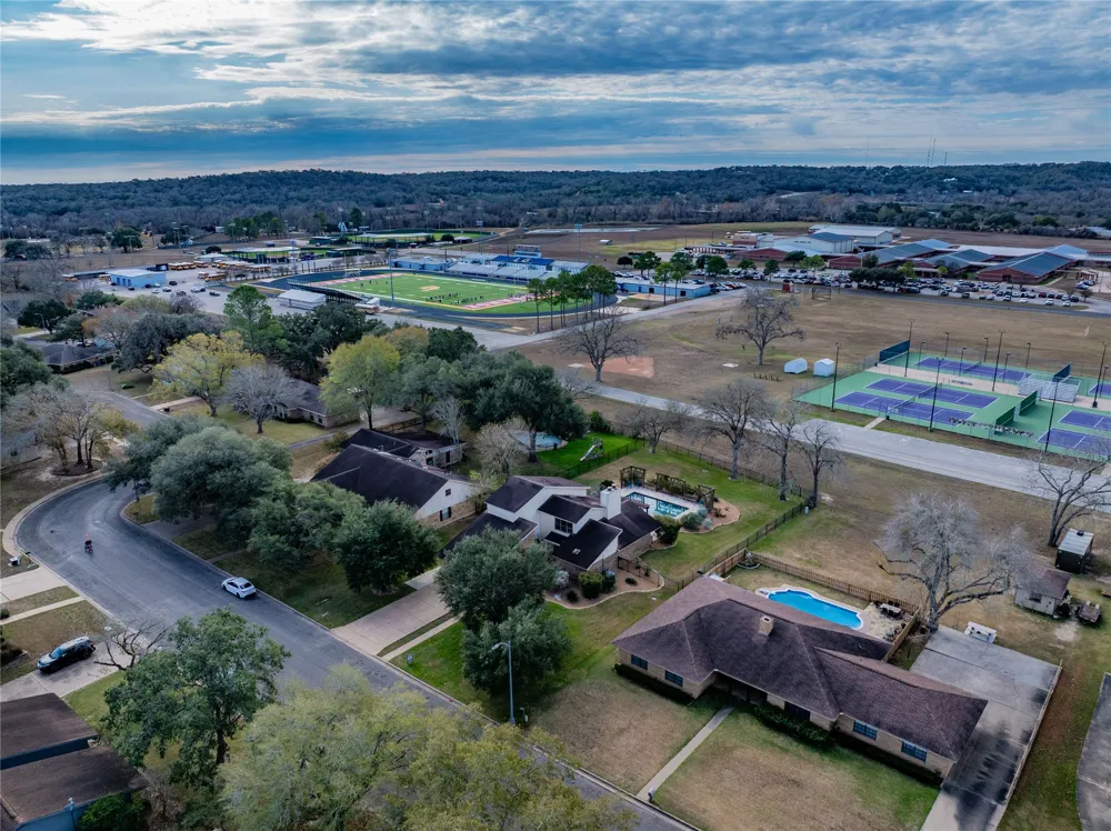640 S College Street La Grange, TX 78945