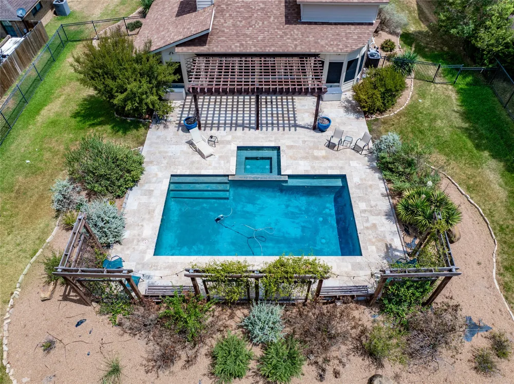 640 S College Street La Grange, TX 78945