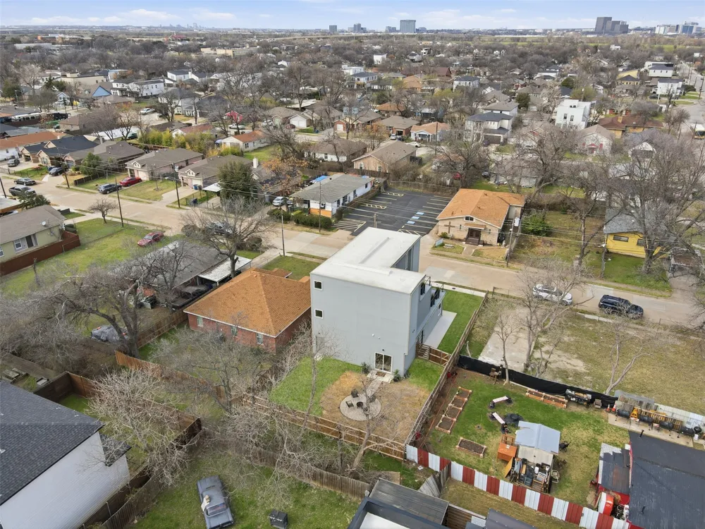 1810 Kraft Street Dallas, TX 75212