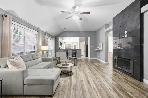 5433 Mohawk Court