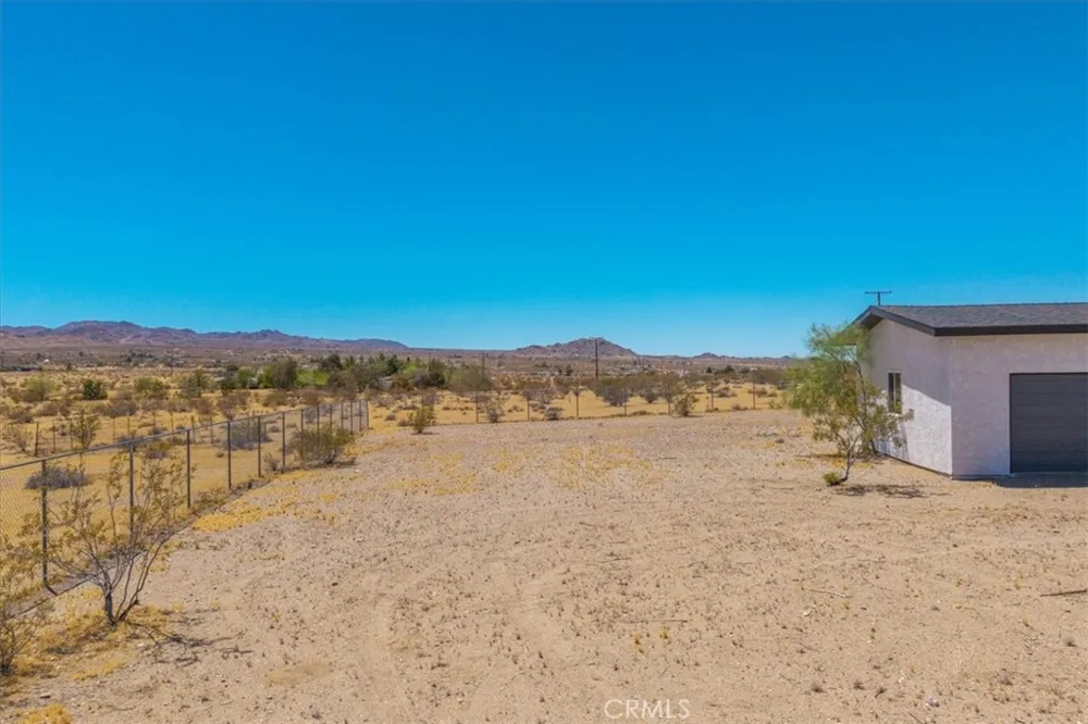 2670 Sage Avenue Landers, CA 92285