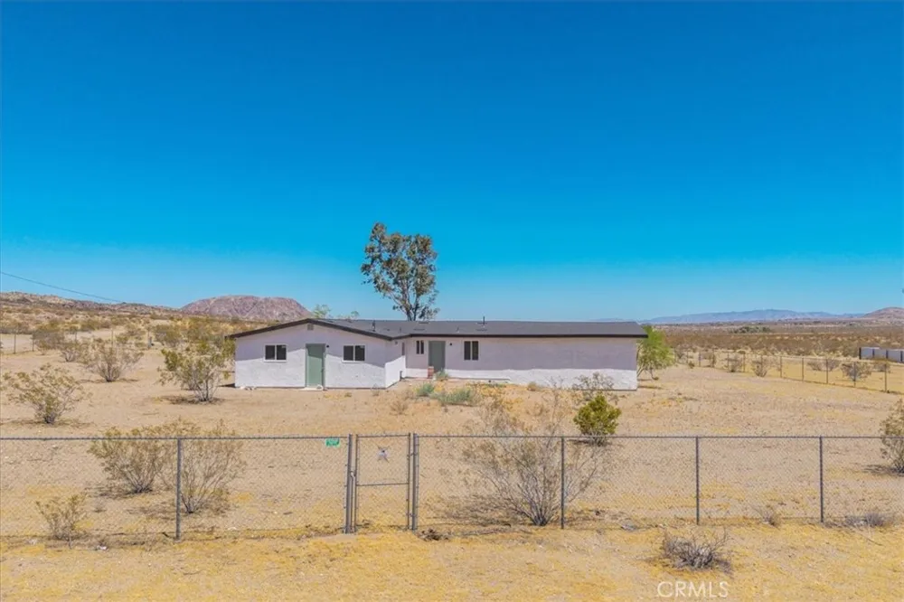 2670 Sage Avenue Landers, CA 92285