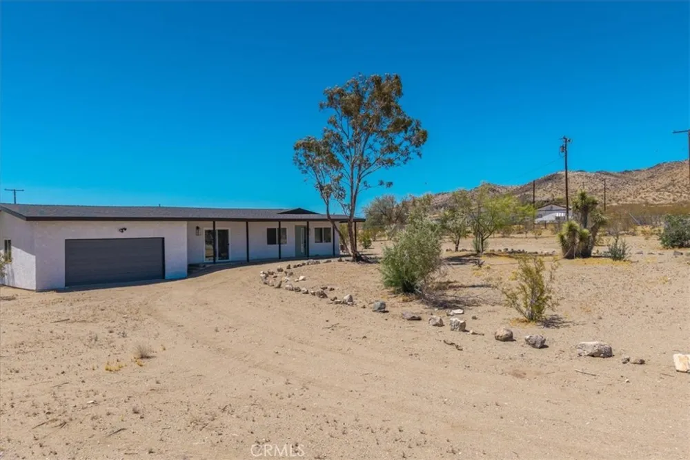2670 Sage Avenue Landers, CA 92285
