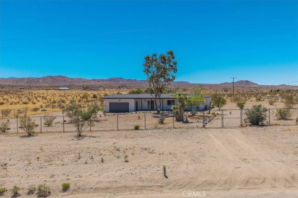 2670 Sage Avenue Landers, CA 92285