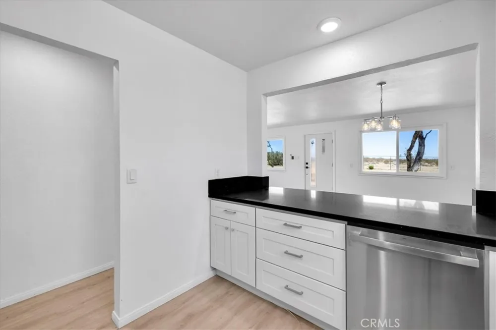 2670 Sage Avenue Landers, CA 92285