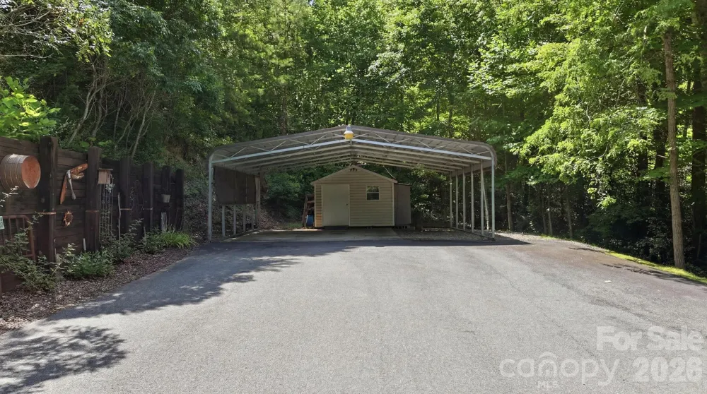 121 Forest Run Rd Forest Run Road #121 Forest Run Rd Whittier, NC 28789