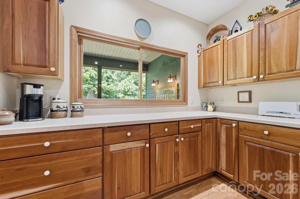 121 Forest Run Rd Forest Run Road #121 Forest Run Rd Whittier, NC 28789
