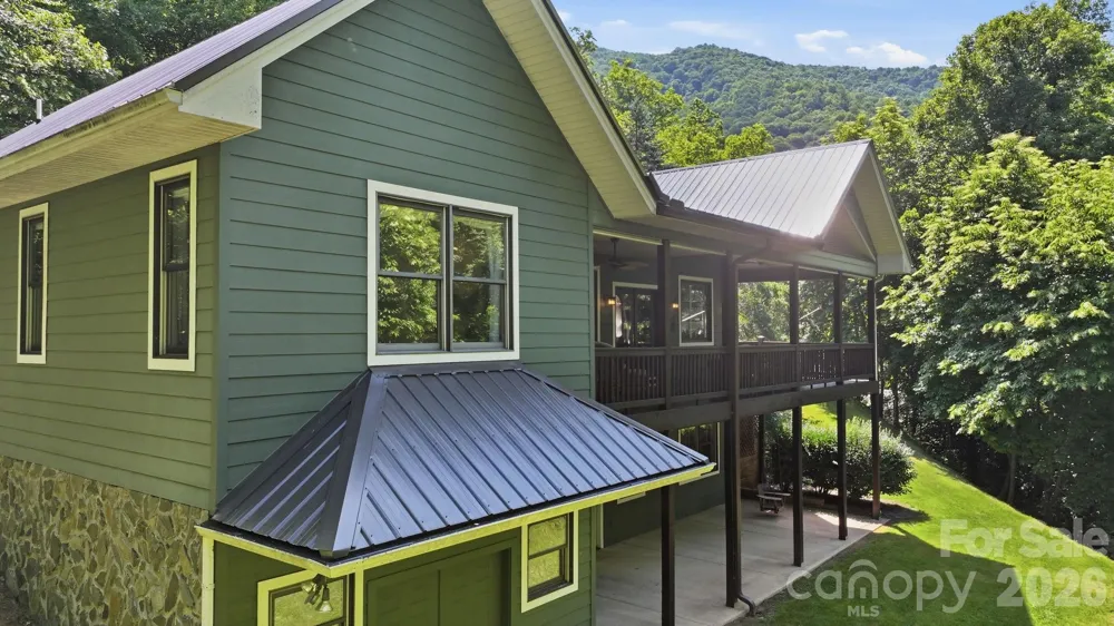 121 Forest Run Rd Forest Run Road #121 Forest Run Rd Whittier, NC 28789