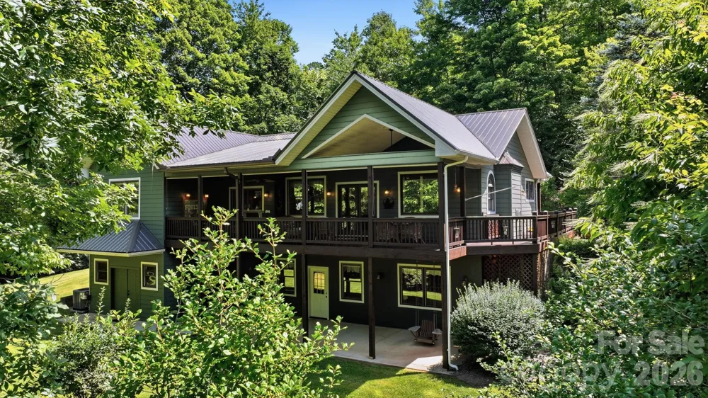121 Forest Run Rd Forest Run Road #121 Forest Run Rd Whittier, NC 28789